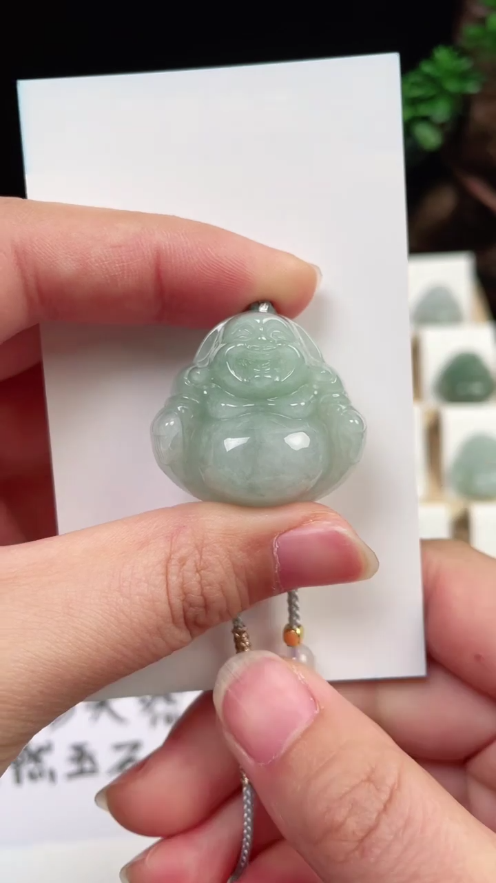 【闪购商品】翡翠颈饰未镶嵌佛公