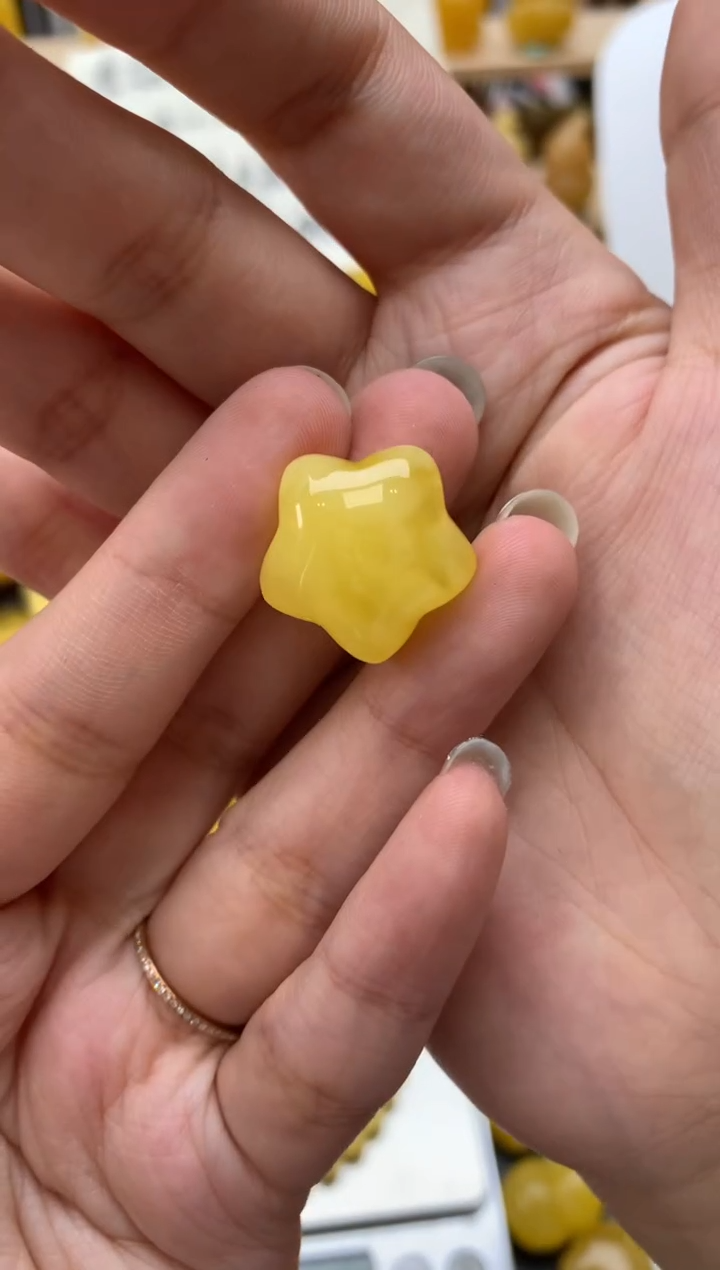 琥珀未镶嵌珠宝奇石050琥珀蜜蜡微瑕