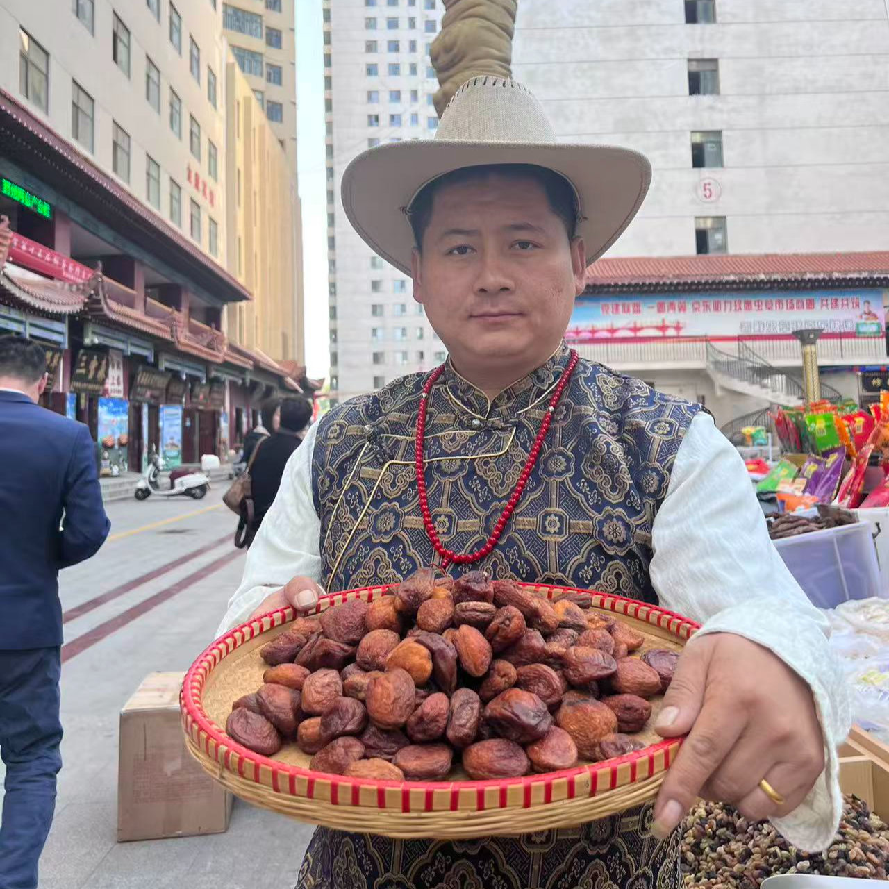 农家自己晾晒杏干好吃零食