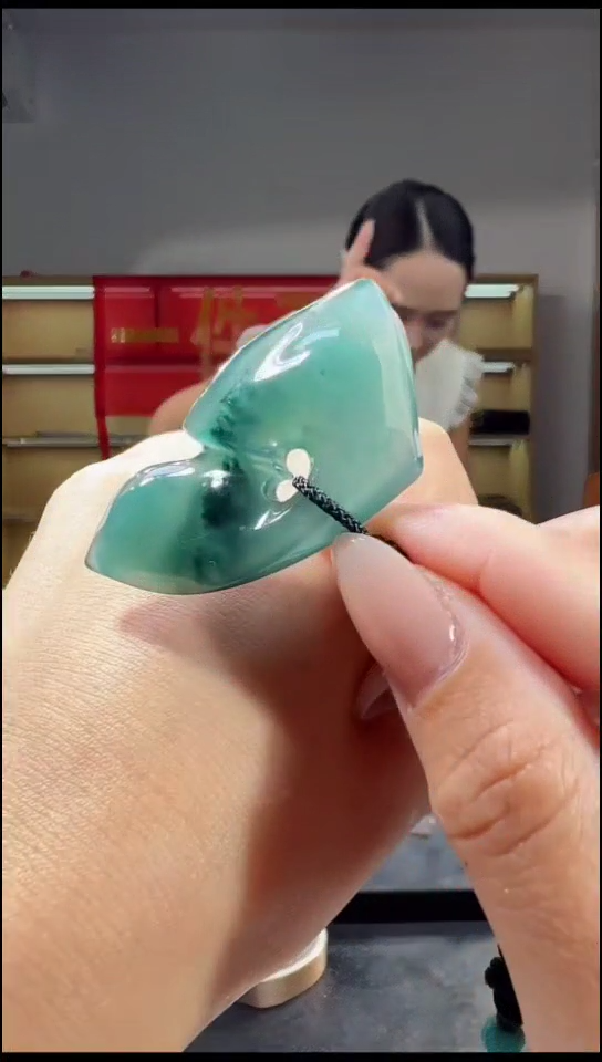 吊坠(不含链)未镶嵌翡翠形意