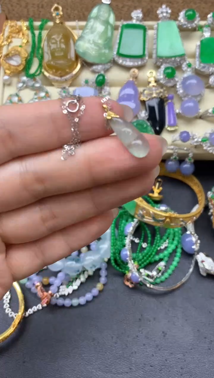 【闪购商品】翡翠颈饰18K金镶嵌69中国好珍宝