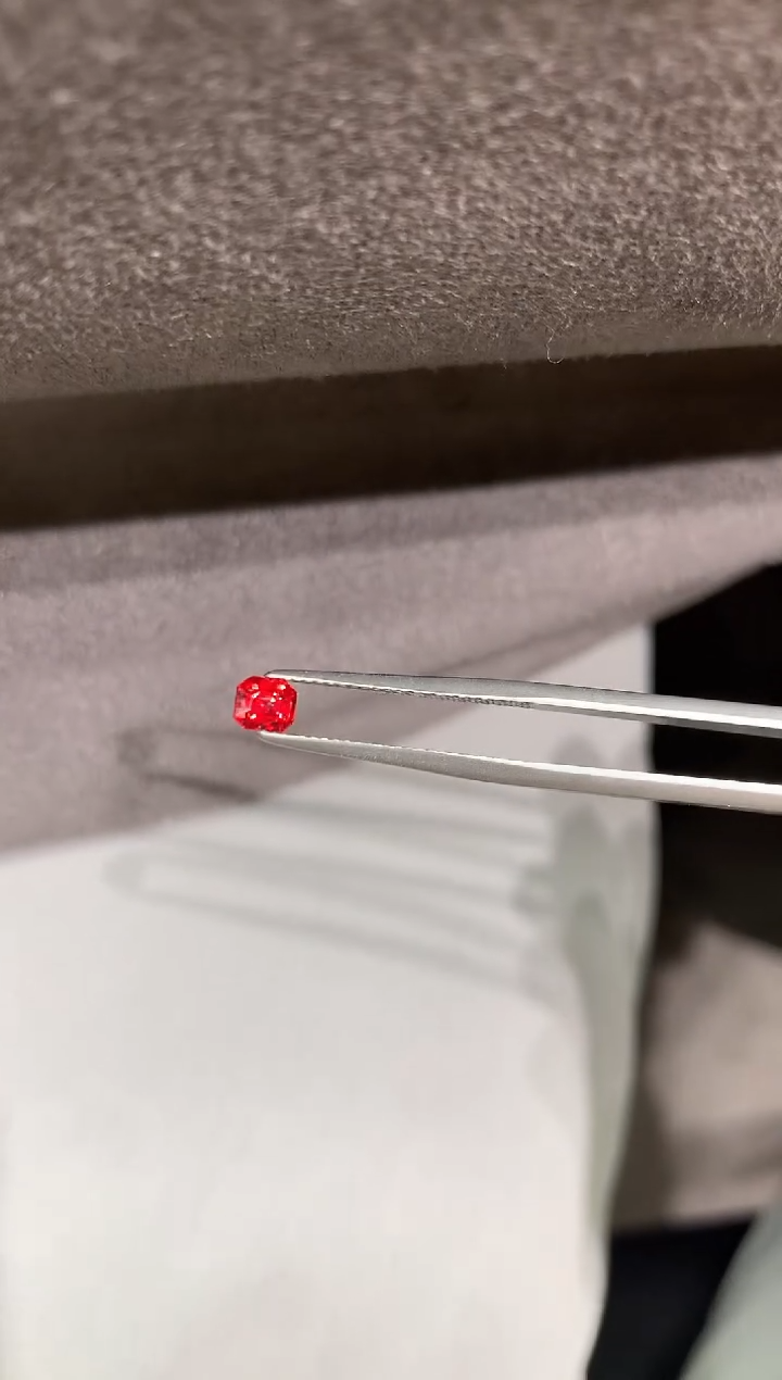 【闪购商品】尖晶石裸石未镶嵌a-300 0.49ct 钒