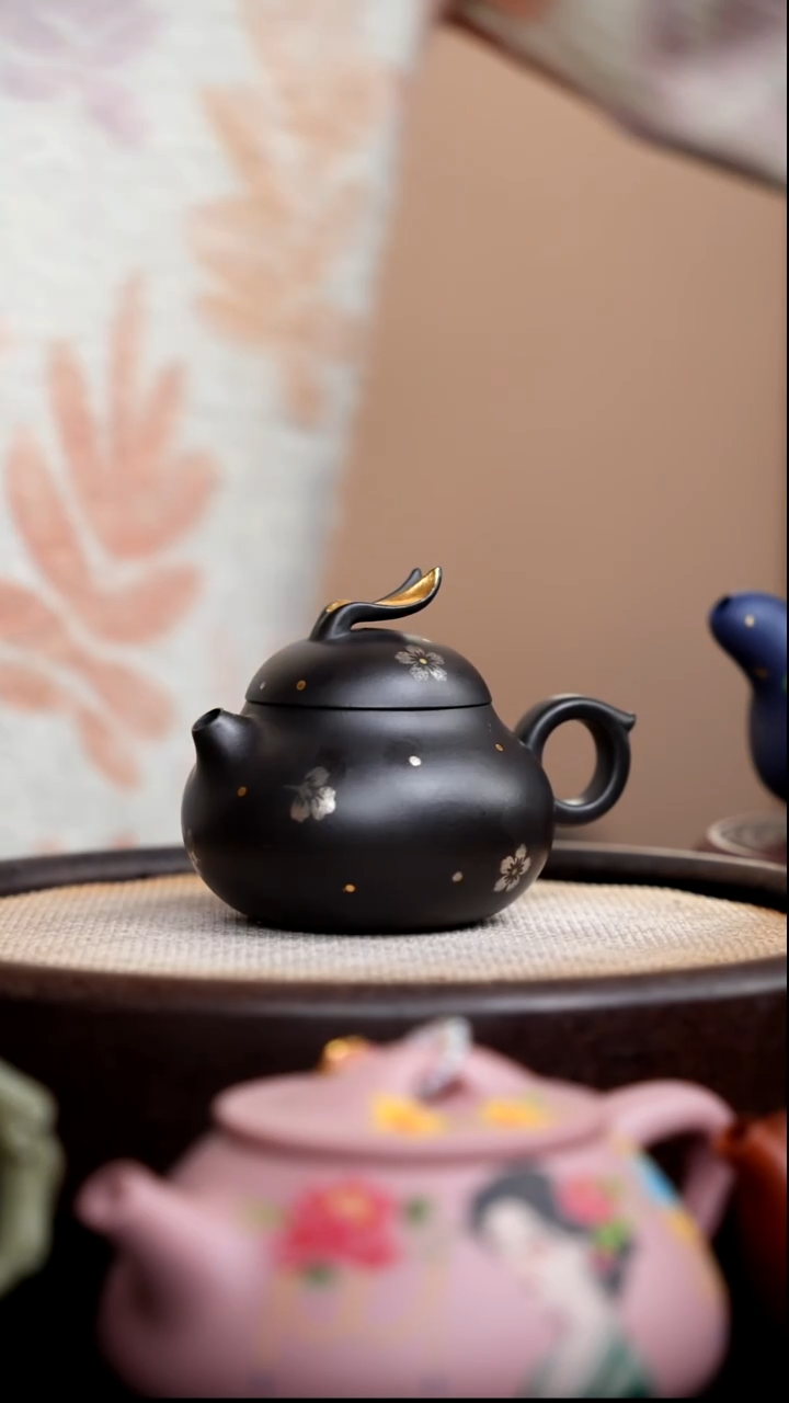 茶壶紫砂云雾天青兔子壶描银 