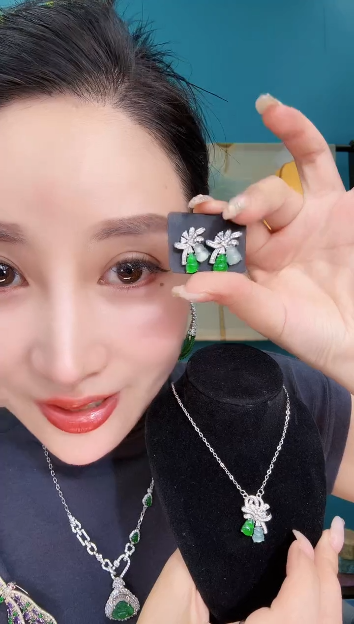 翡翠未镶嵌耳饰耳饰