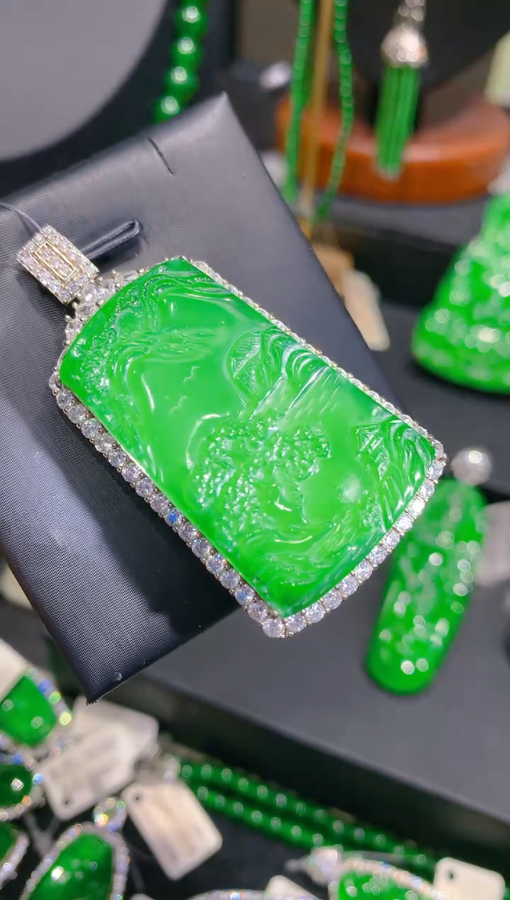 【闪购商品】翡翠颈饰银S925镶嵌32一季