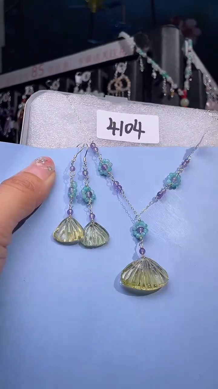 未镶嵌耳饰水晶喜欢拍