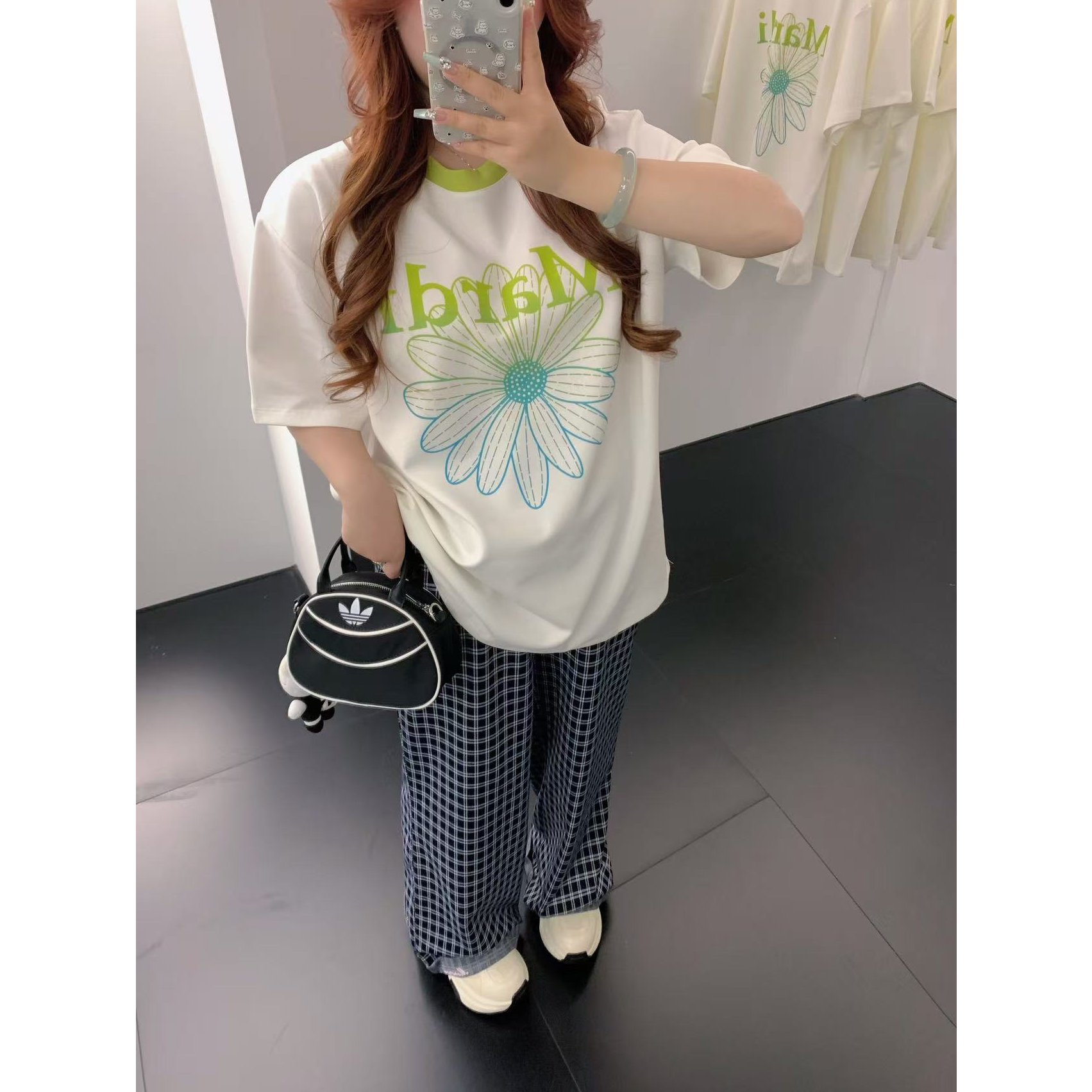 慧芝huizhi 10077大花T 定制款 韩国设计撞色印花休闲半袖