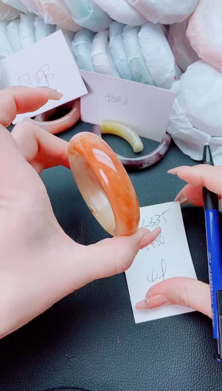 【闪购商品】石英质玉手镯未镶嵌L335-55-56