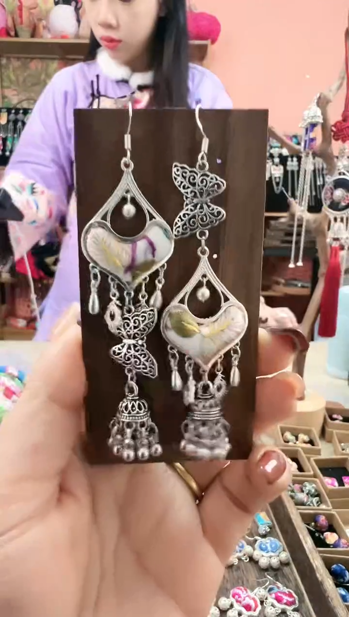 【闪购商品】织绣民族风老绣饰品144