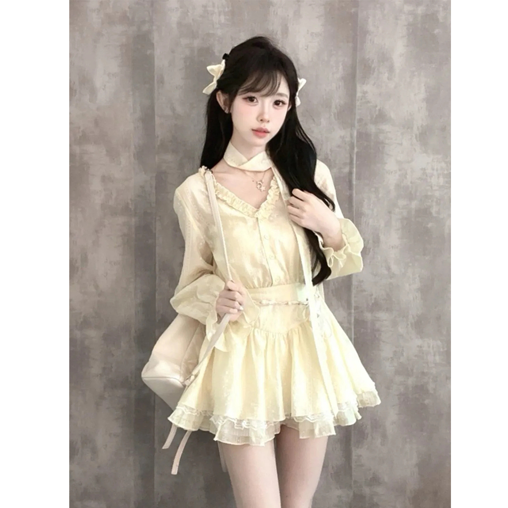 杏花微雨 法式温柔2025早秋新款少女风收腰长袖公主连衣裙 