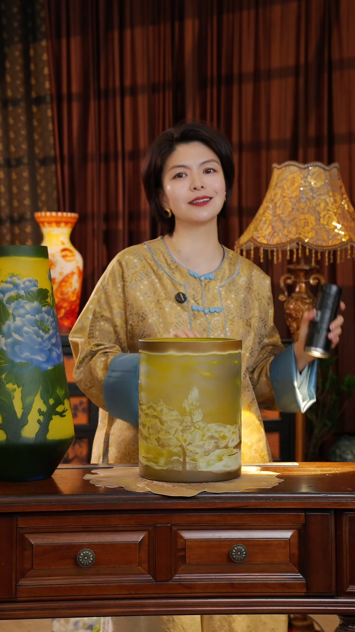 琉璃葛蕾。。。。。。。。
