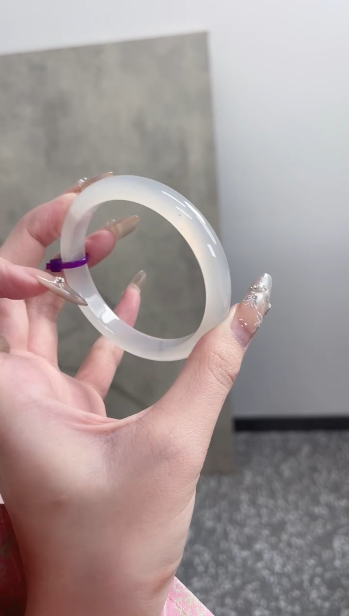 【闪购商品】玛瑙/玉髓手镯未镶嵌57-58圈 需要包容