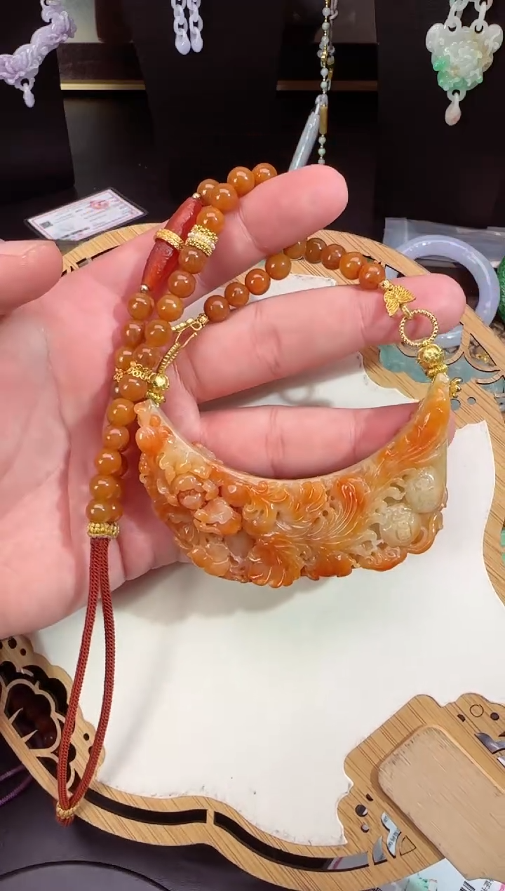 【闪购商品】翡翠颈饰未镶嵌拍照