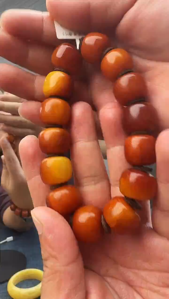 蜜蜡未镶嵌珠宝奇石假一罚十 微瑕51，18多样性发其一