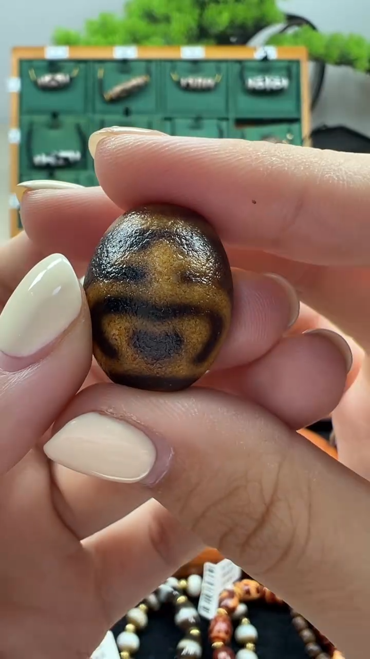 玛瑙/玉髓（覆膜）颈饰未镶嵌周****️49.（微瑕随机发货）