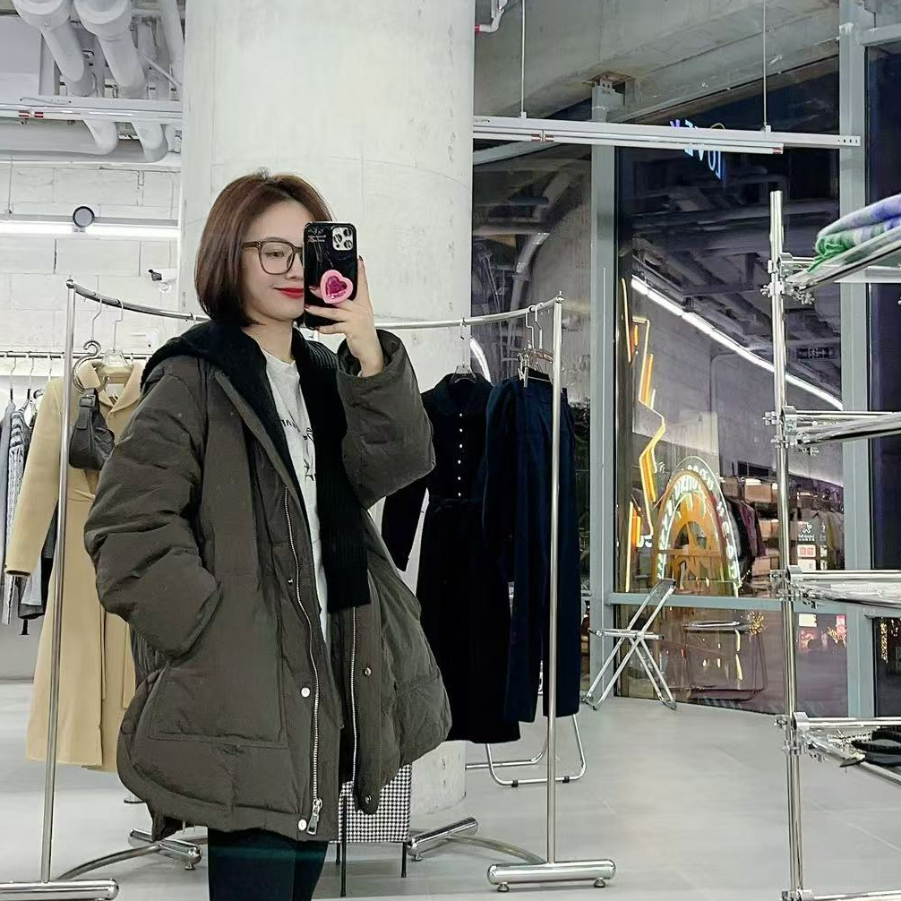 zhaoxiaopao/赵小泡特价羽绒服带帽可拆