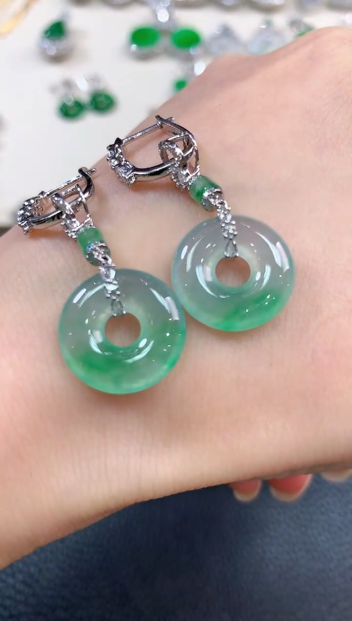 【闪购商品】翡翠耳饰18K金镶嵌n109