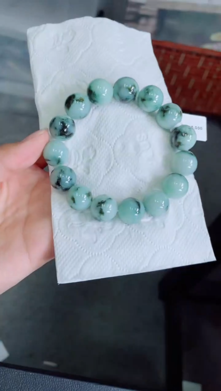 定制翡翠未镶嵌珠串