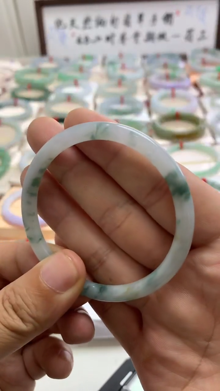 未镶嵌手镯翡翠叮当飘花54