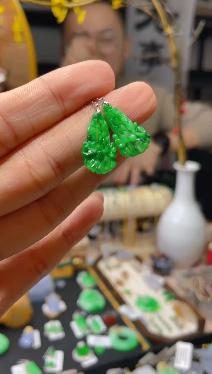 【闪购商品】翡翠颈饰18K金镶嵌假一赔三