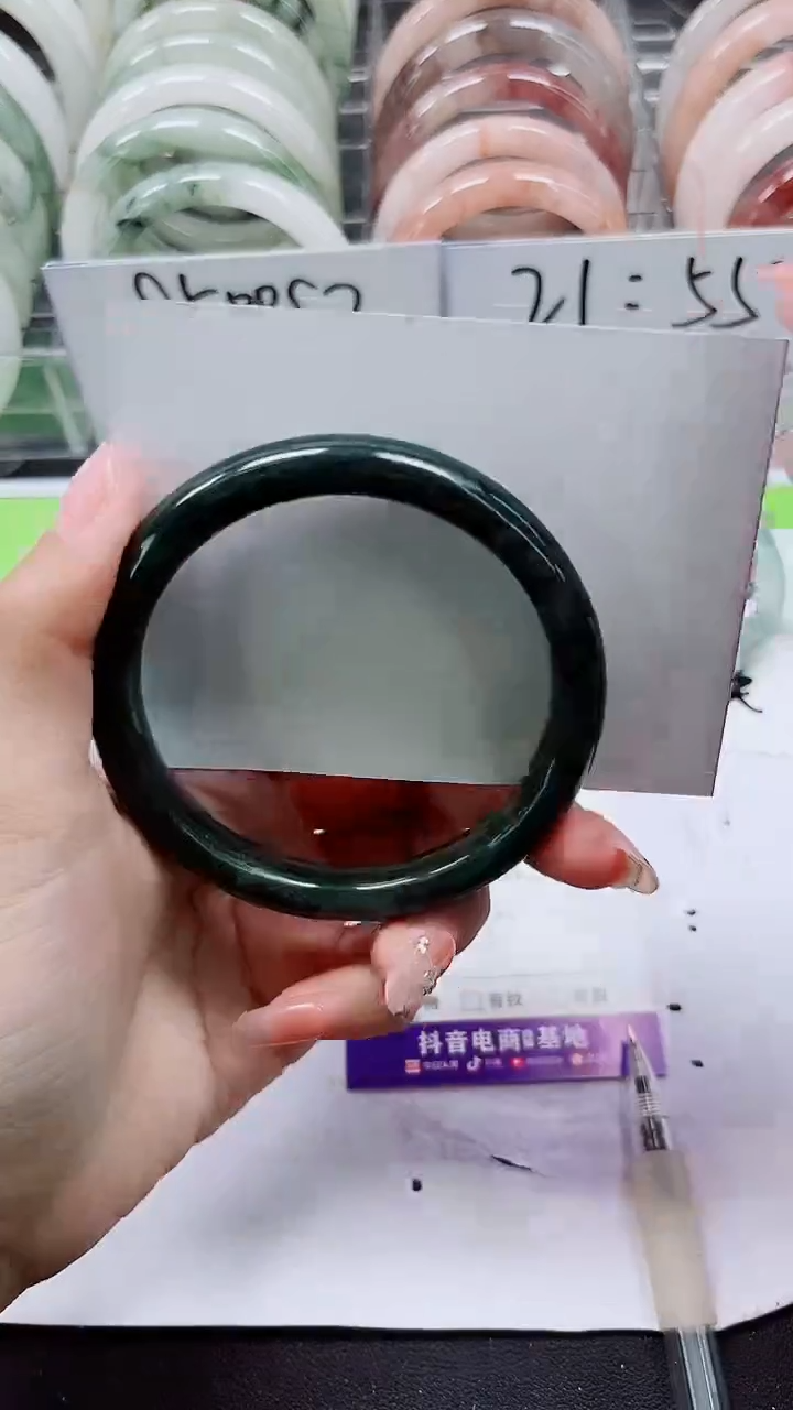 【闪购商品】石英质玉手镯未镶嵌A67-60/61