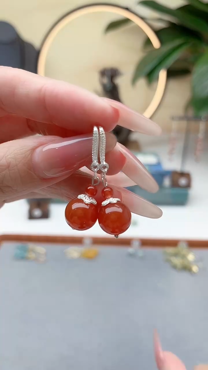 银S925镶嵌耳饰玛瑙/玉髓00红色2颗