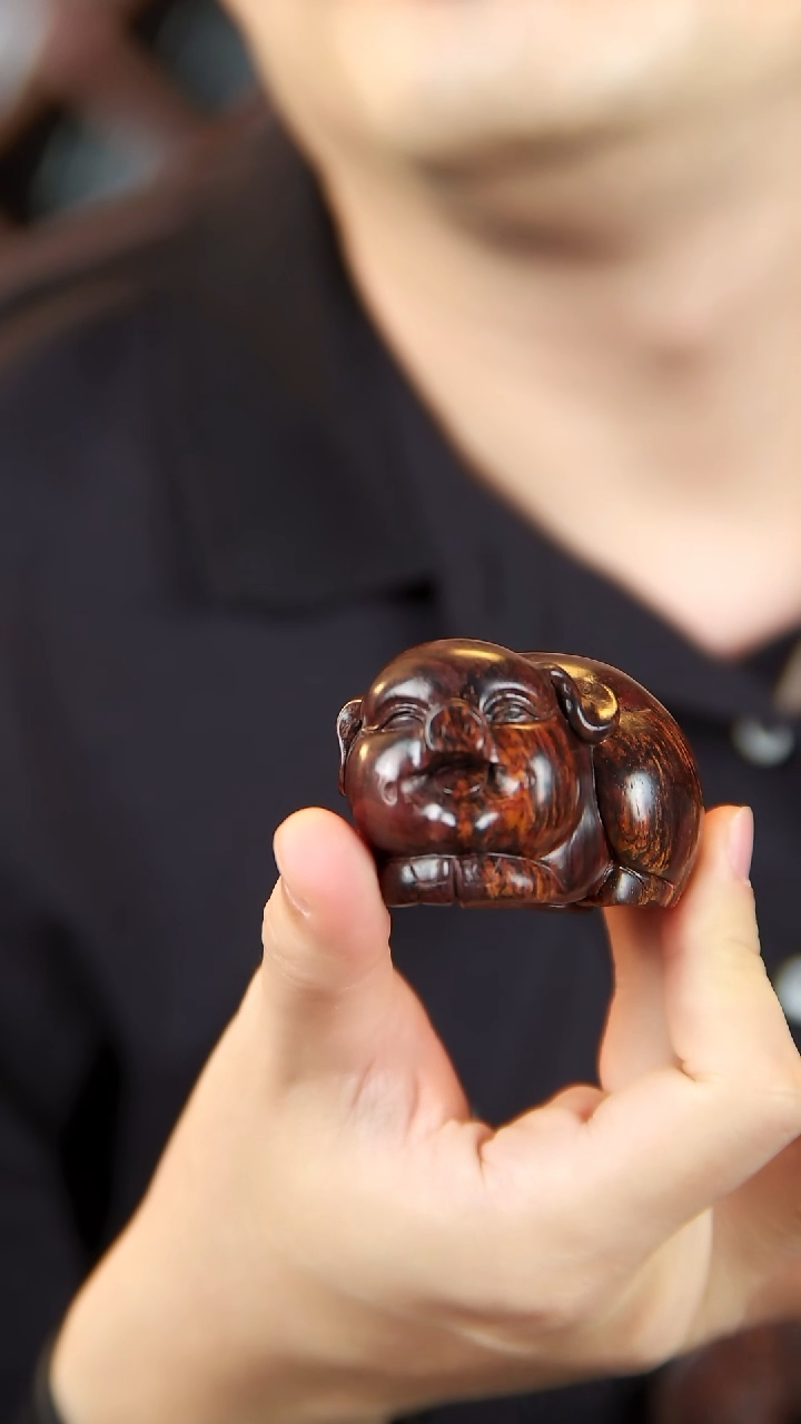 【闪购商品】降真香把件海南红降土埋玉化料福猪把件摆件