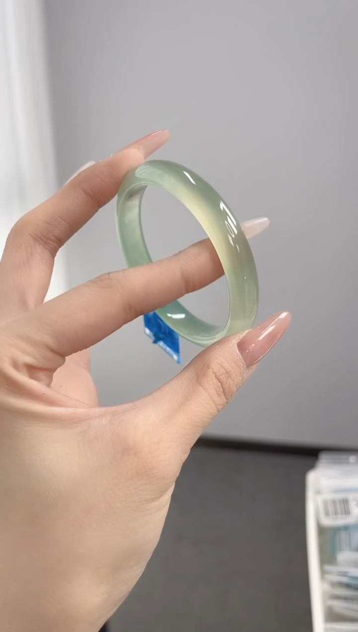 【闪购商品】玛瑙/玉髓手镯未镶嵌55-56圈