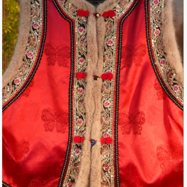 朱红藏香/国风刺绣盘扣夹棉高端马甲2025C069小美-大女王仓