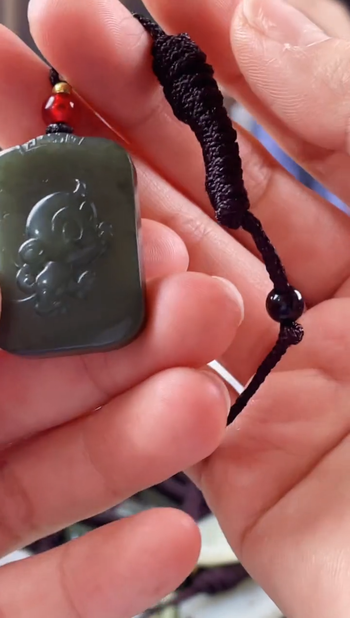 颈饰未镶嵌和田玉拍一发一