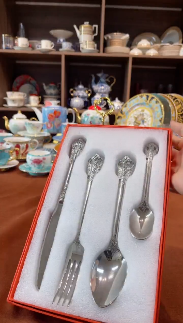 【闪购商品】瓷片马家刀叉勺·······