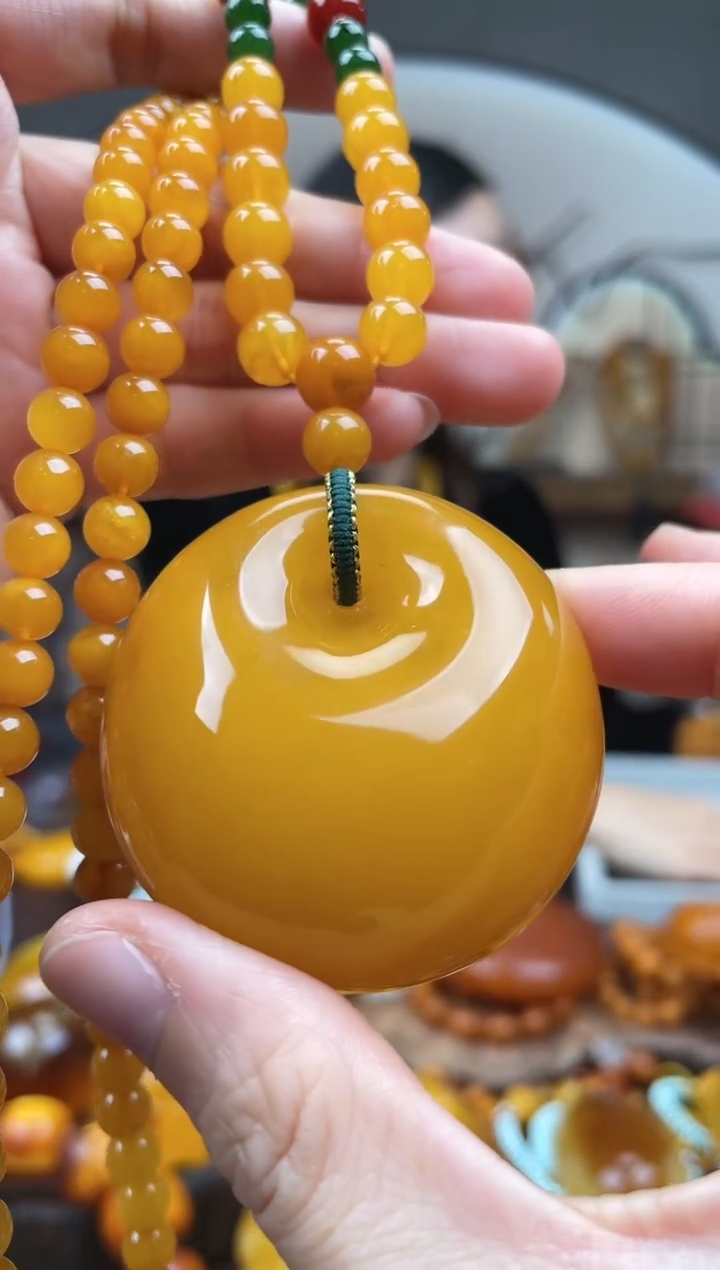 【闪购商品】琥珀裸石未镶嵌首饰 假1赔4 （多样性发货1件