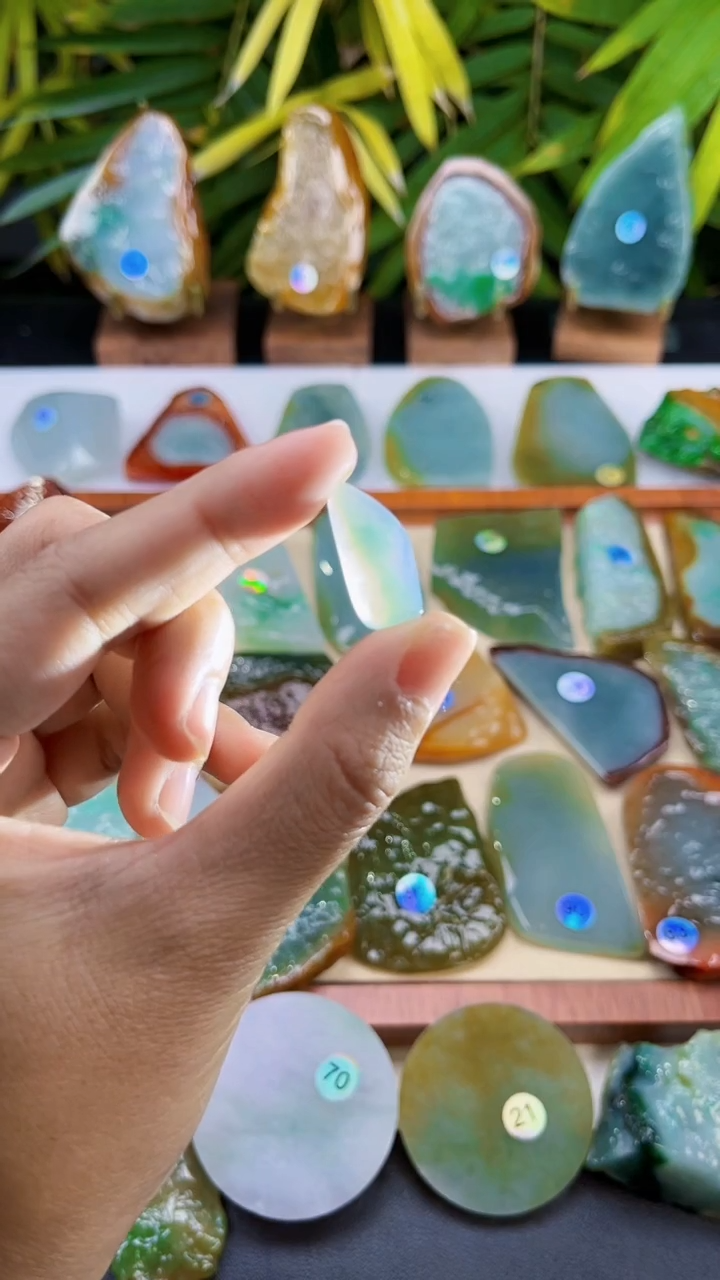 未镶嵌定制翡翠翡翠