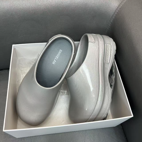 诗歌兰夏款厨师鞋厚底外穿包头拖鞋潮