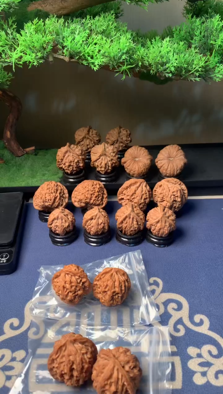 【闪购商品】文玩核桃把件39苹果园