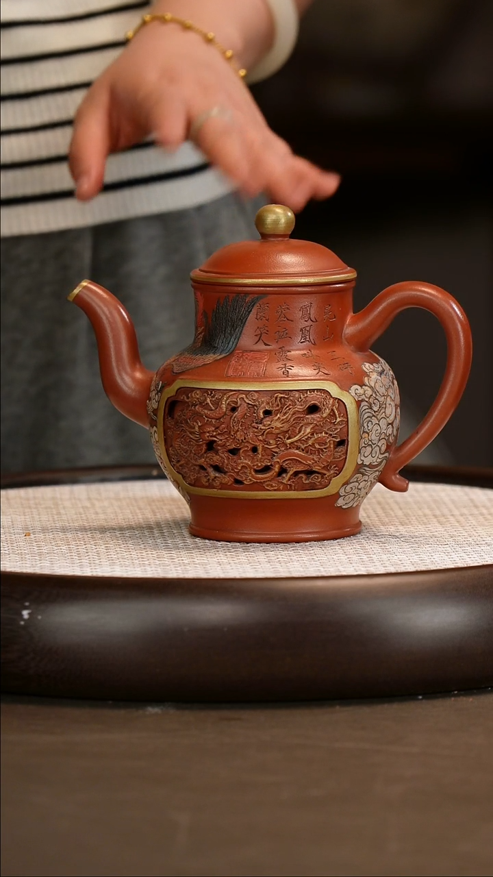茶壶紫砂【潘洪均】景舟红泥 福瑞 500cc