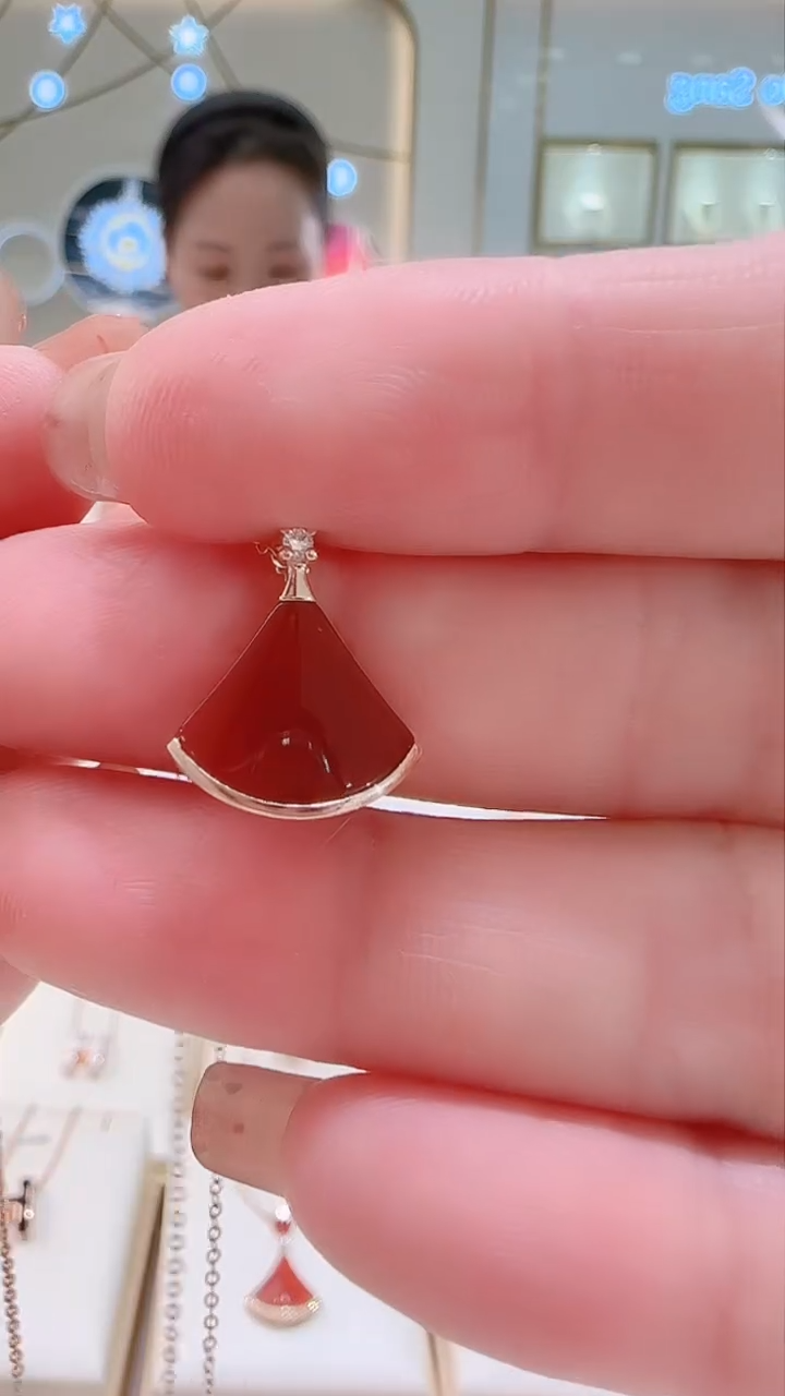 【闪购商品】玛瑙/玉髓吊坠18K金镶嵌吊坠