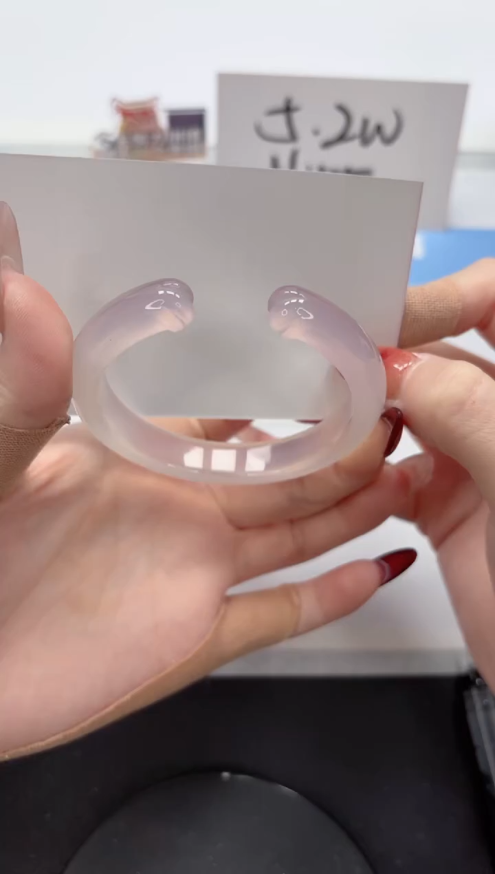 【闪购商品】石英质玉手镯未镶嵌A122-55.4