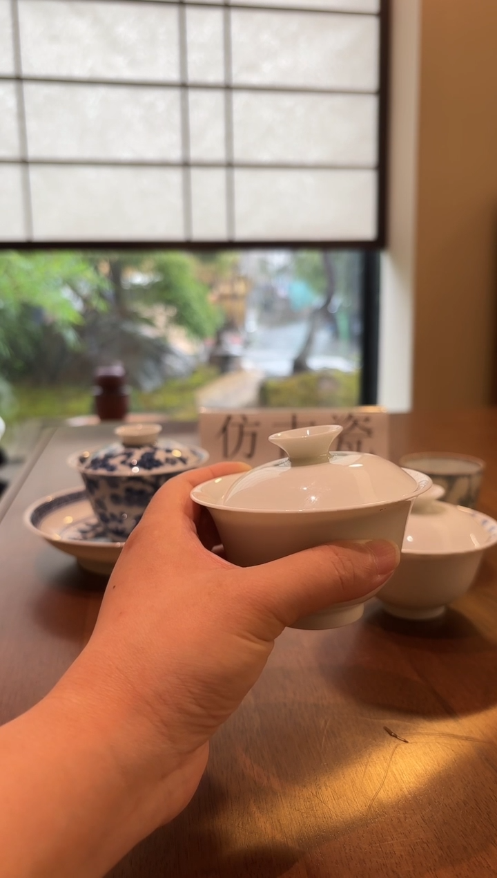 闪购全白素胎盖碗