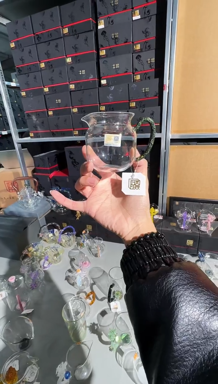 黑金小圆满公道杯  晶焱金标