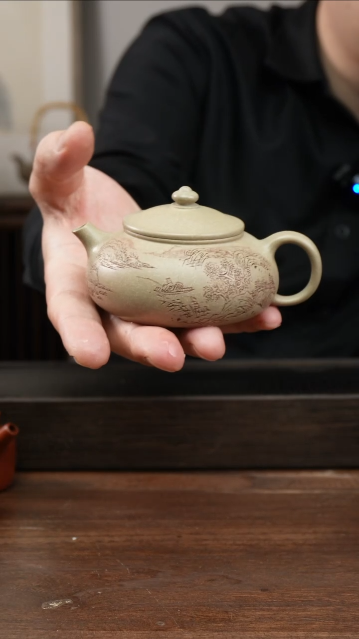 茶杯紫砂本绿寒江     刻绘    140CC 