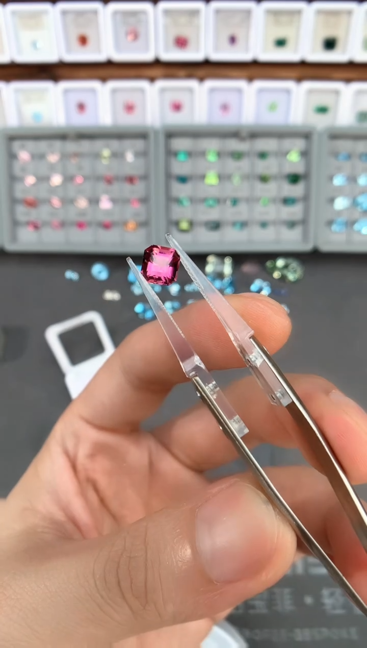 【闪购商品】定制碧玺裸石未镶嵌1.76ct
