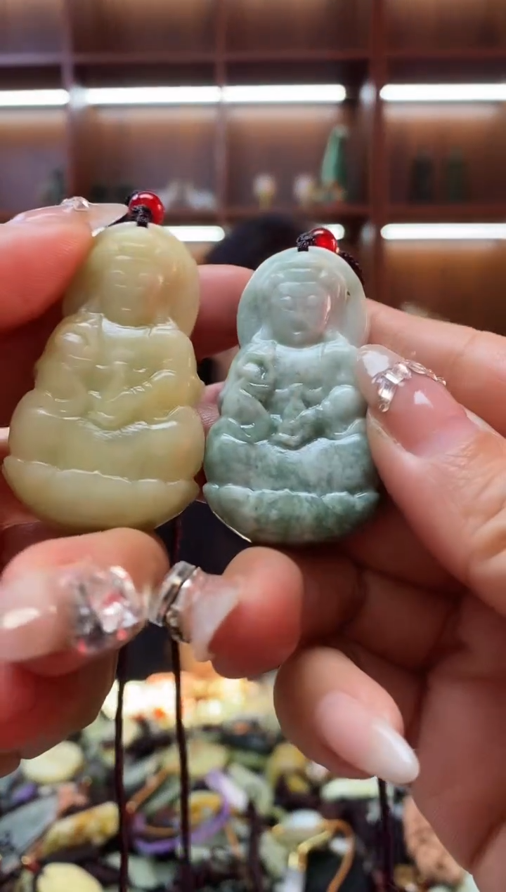 未镶嵌岫玉吊坠拍一发二