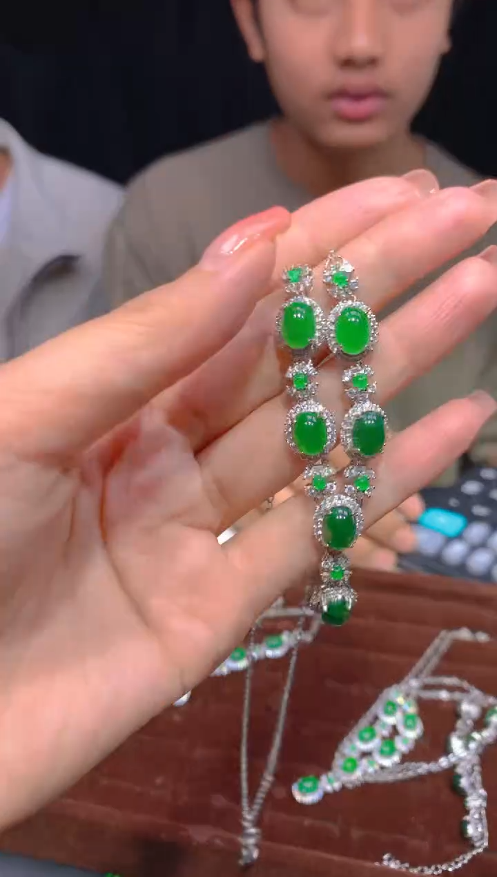 【闪购商品】定制翡翠未镶嵌129多样性发货（发其一）