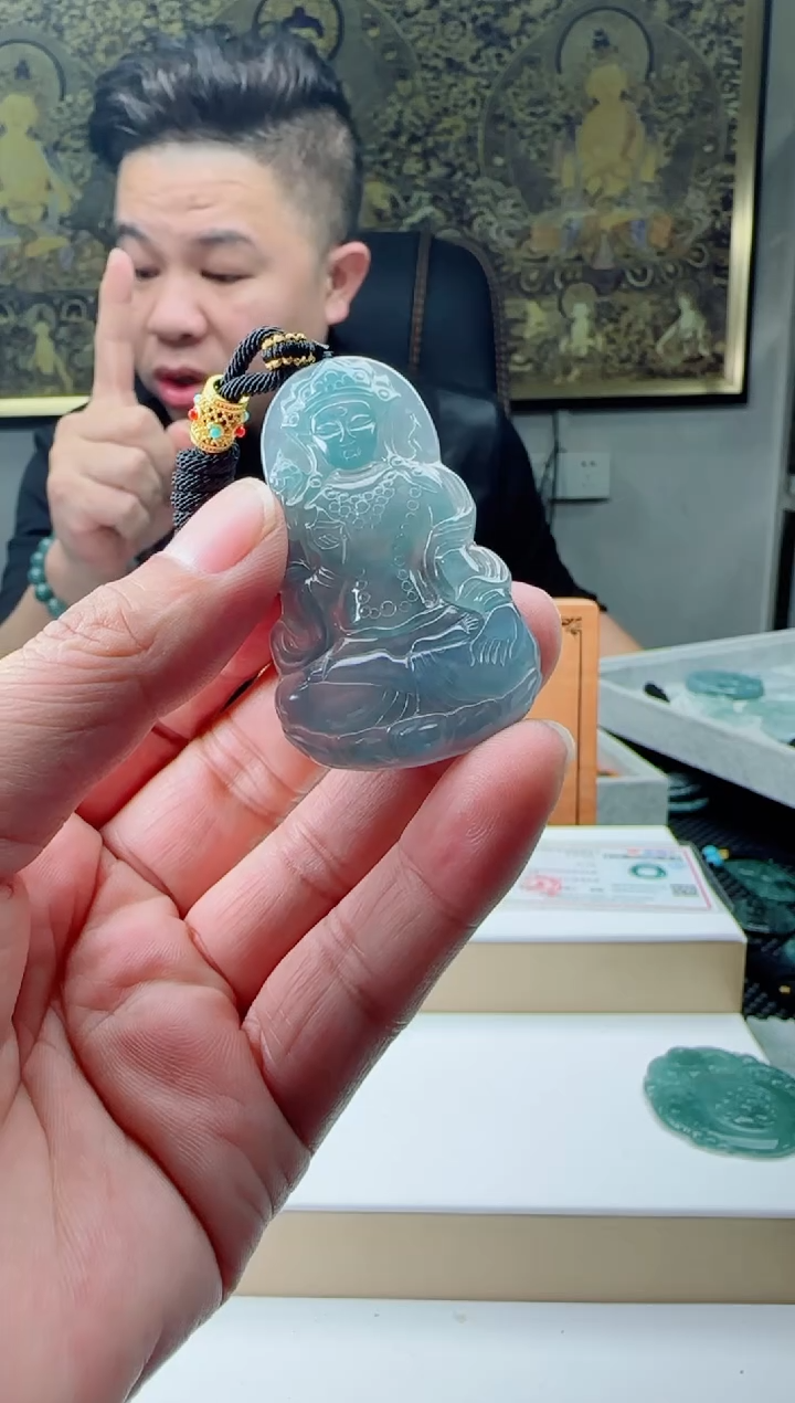 【闪购商品】翡翠颈饰未镶嵌11111111111111