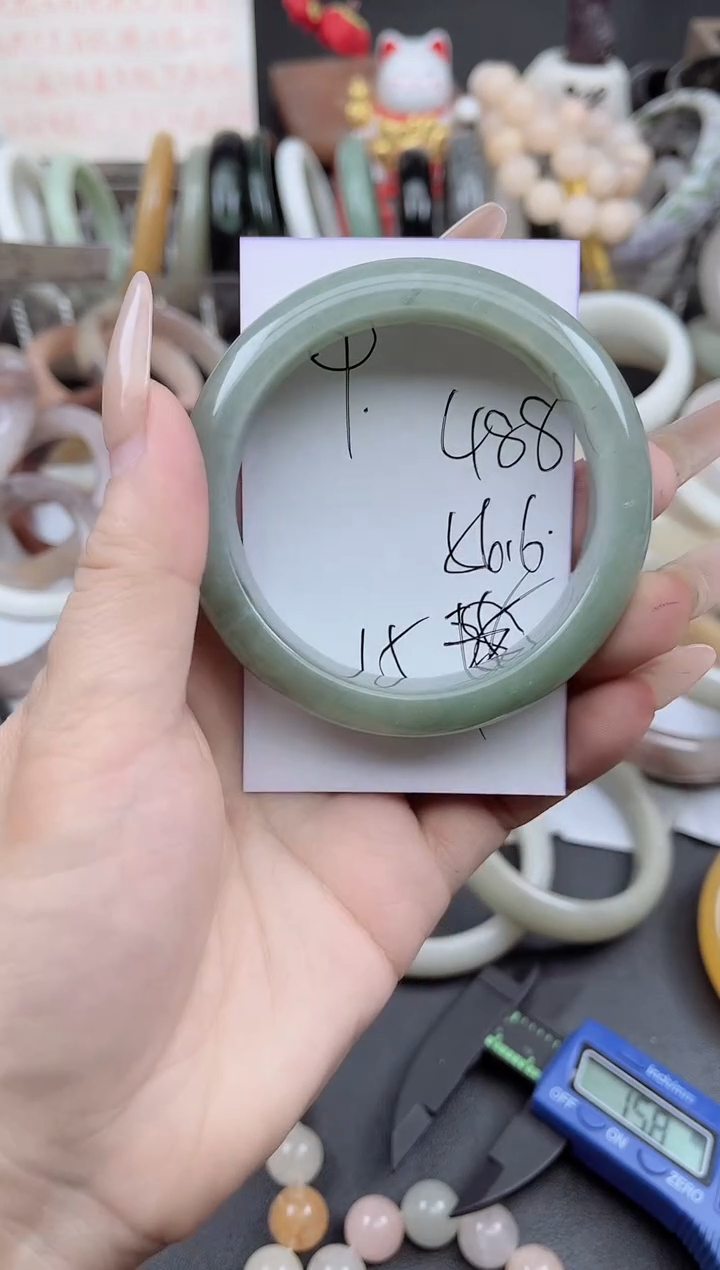 未镶嵌手镯石英质玉488