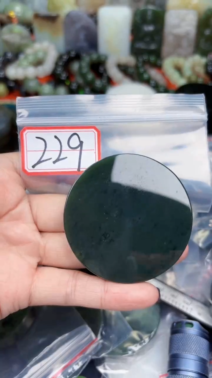 颈饰未镶嵌和田玉和田玉