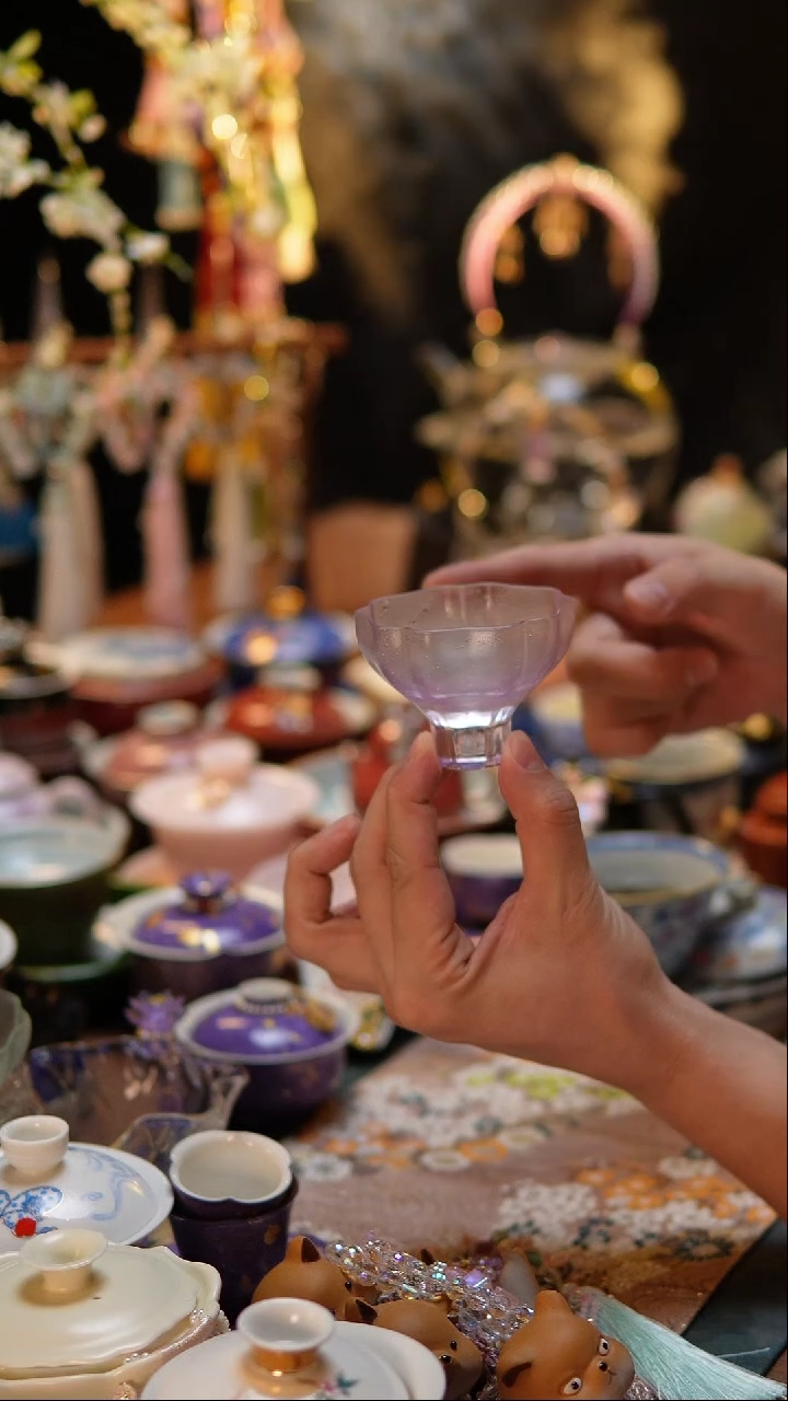 【闪购商品】紫色花口星空客杯