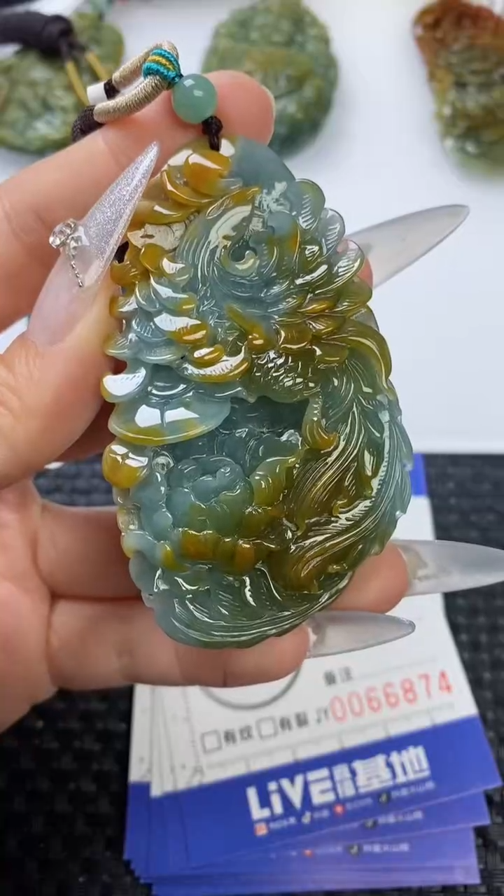 【闪购商品】翡翠颈饰未镶嵌1111111111111111