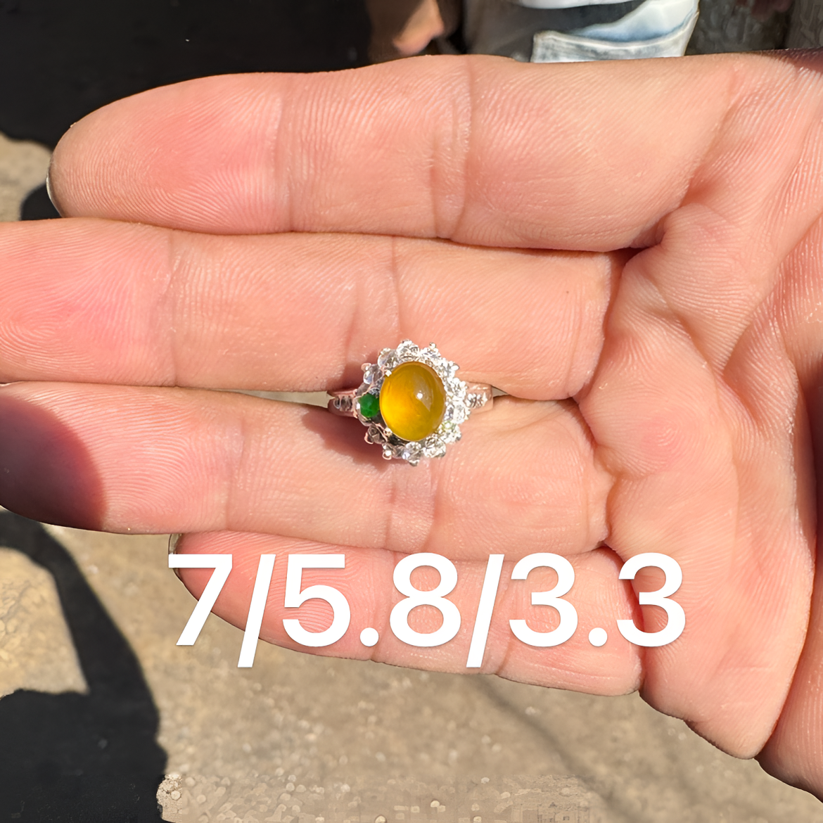 1102(小哪吒在源头)冰玻种翡翠橄榄黄戒面干净饱满杠味荧光足M20